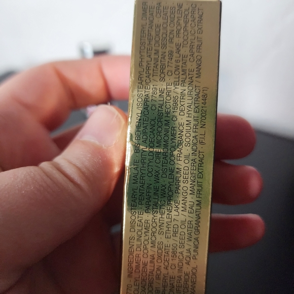 NEW YSL Yves Saint Laurent Candy Glaze Showcasing Nude Lip Gloss Number 15 - Picture 9 of 9